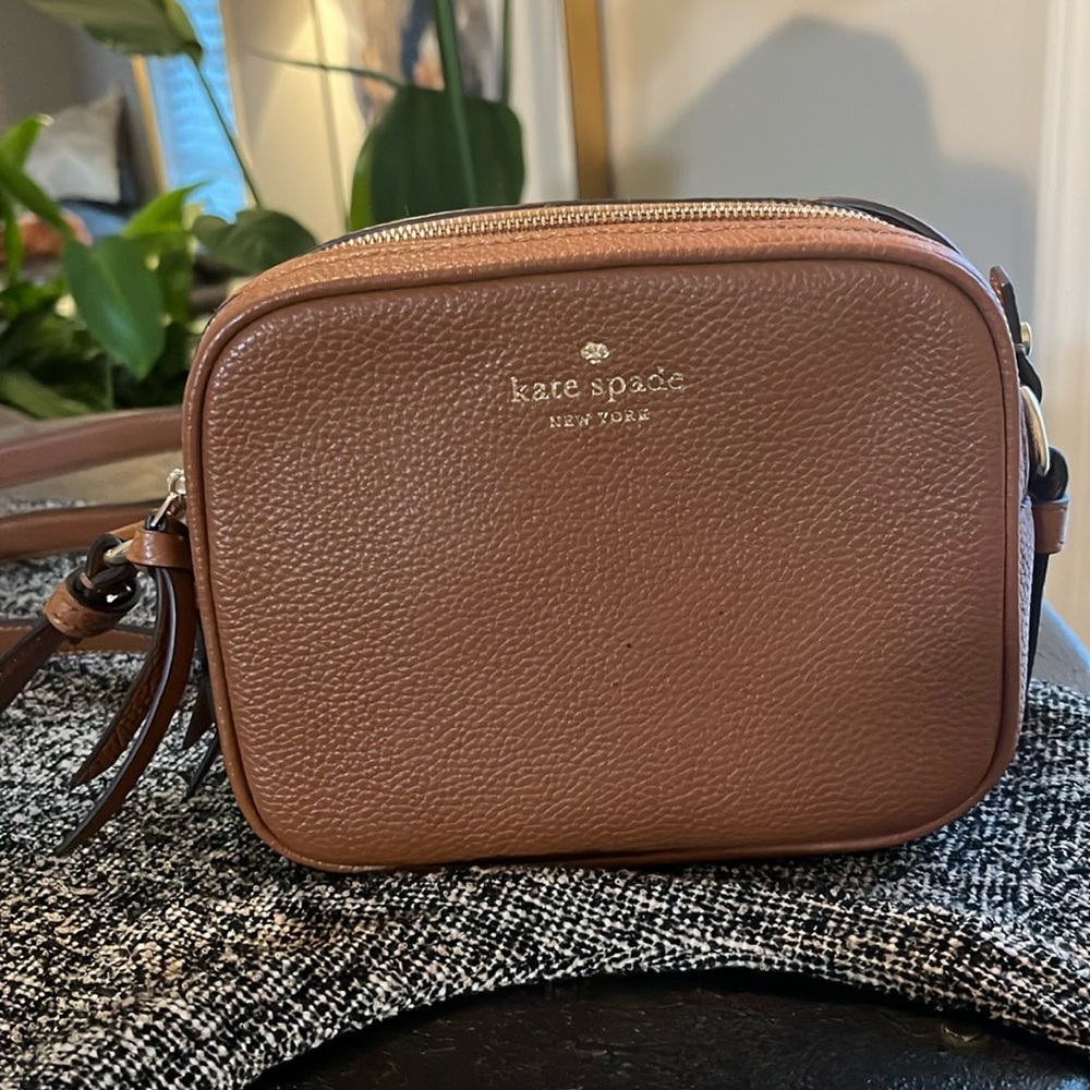 Kate Spade Astrid Pebble Leather Medium Crossbody